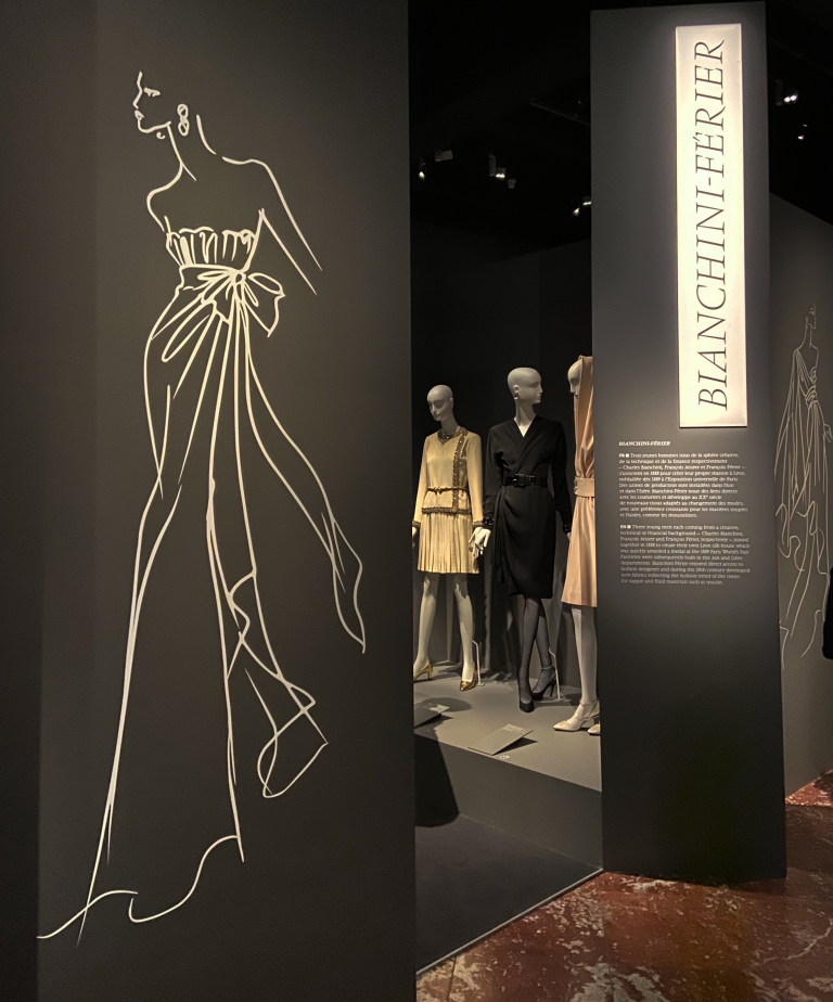 exposition-yvessaintlaurent-lyon-musée-des-tissus